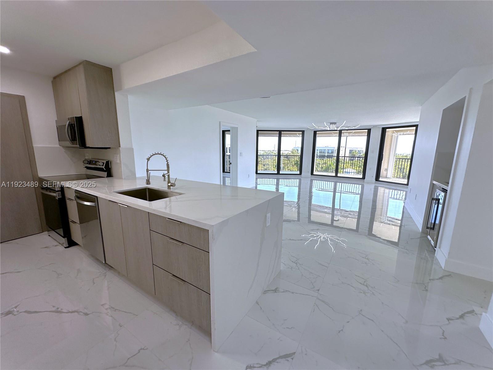 SEAWATCH CONDOMINIUM - Residential