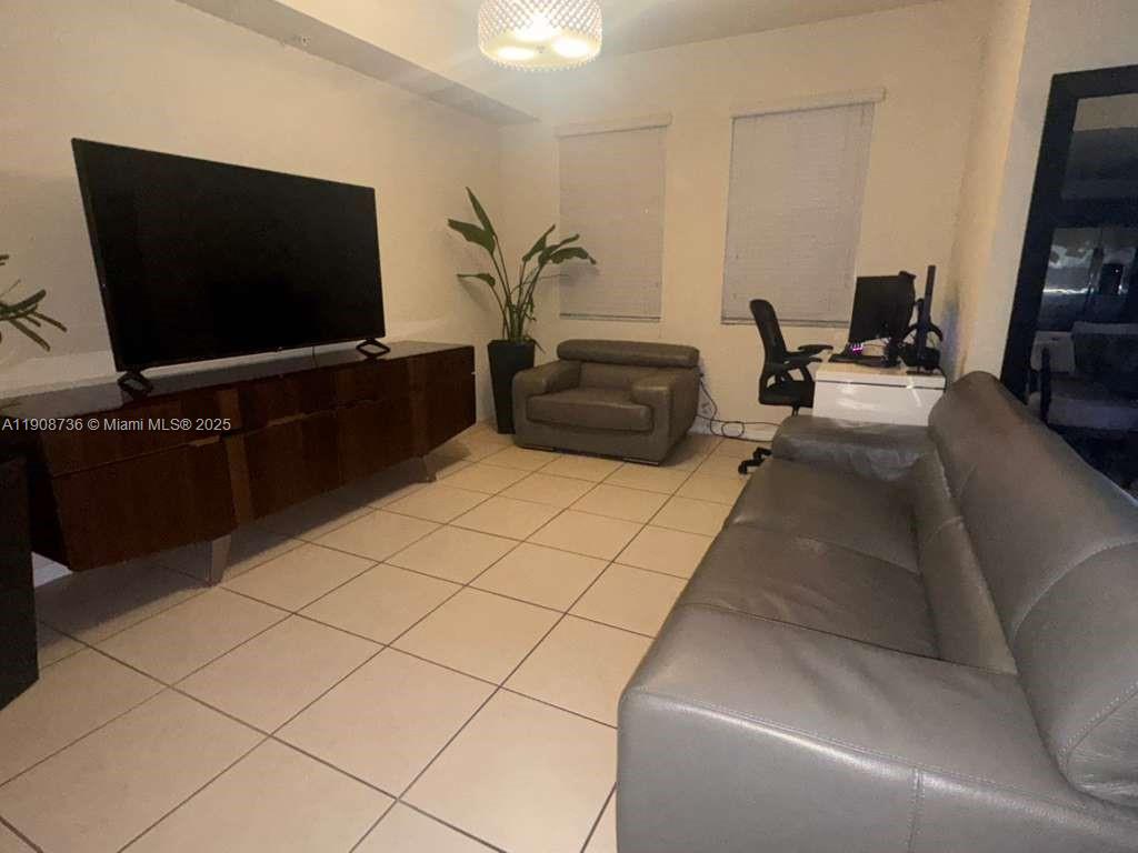 ST MORITZ AT DORAL CONDO - Residential Lease