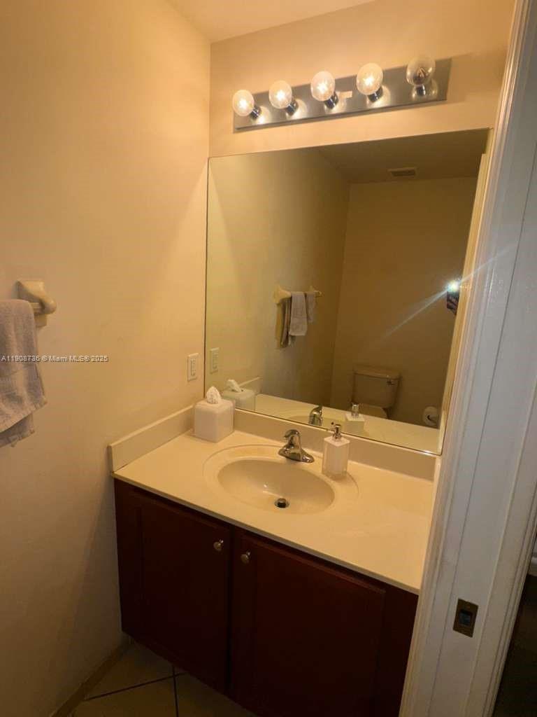 ST MORITZ AT DORAL CONDO - Residential Lease