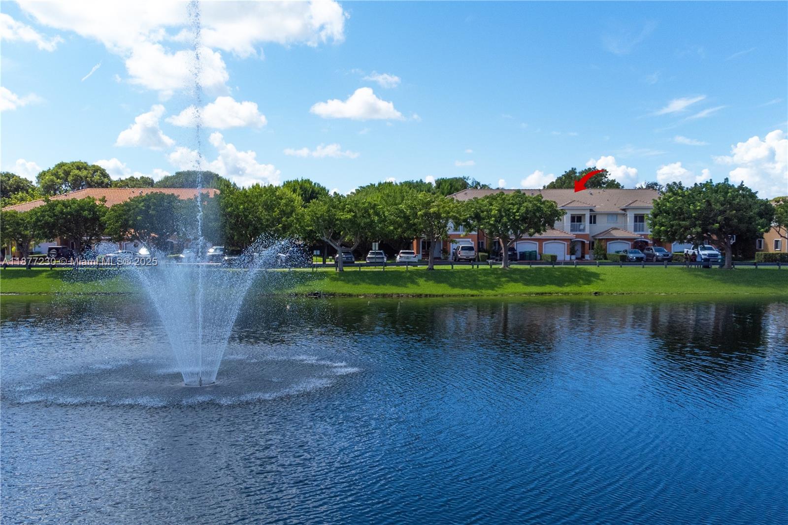 FOREST LAKE PARADISE - Residential