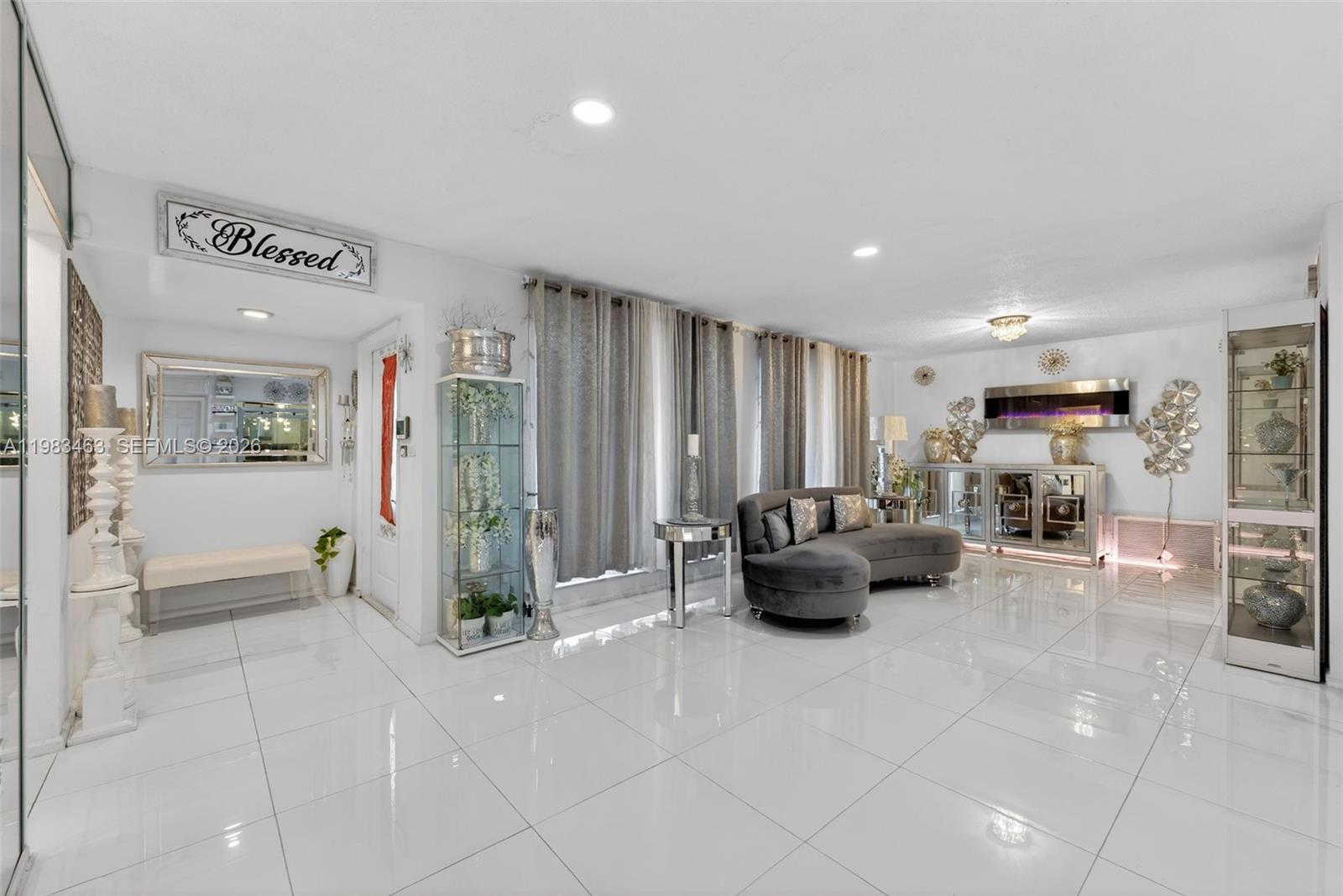 MIRAMAR PARK FOURTH ADD - Residential