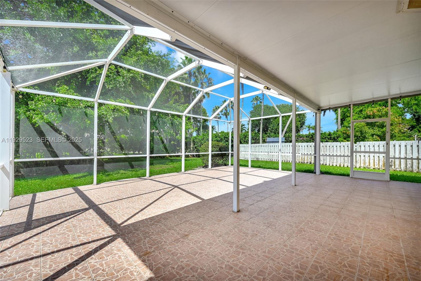 POD 6 AT MONARCH LAKES - Residential Lease