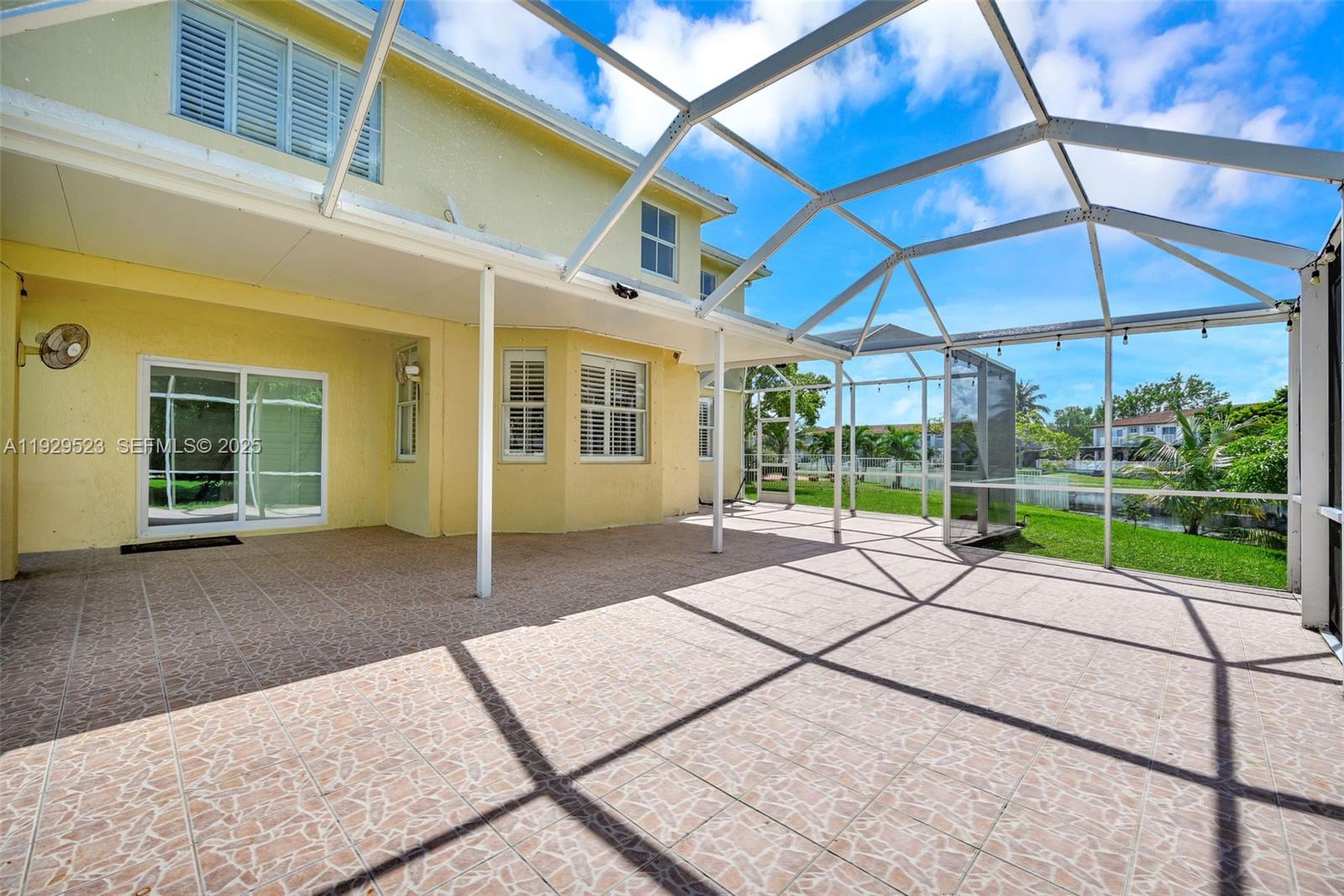 POD 6 AT MONARCH LAKES - Residential Lease