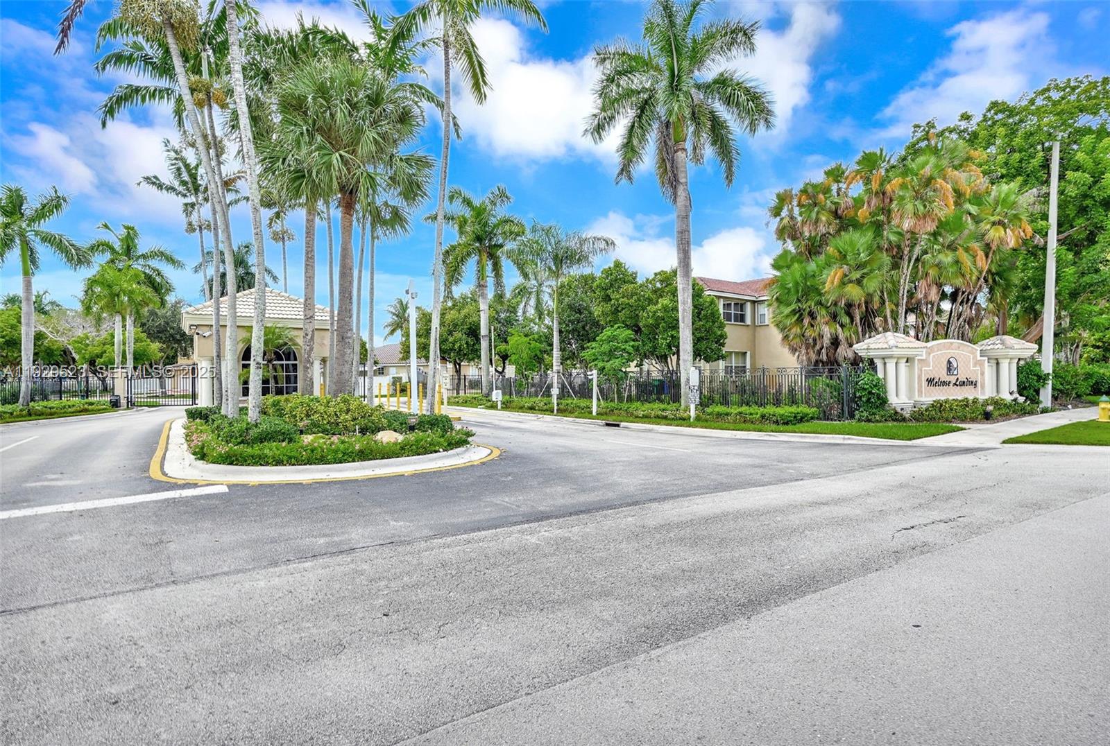 POD 6 AT MONARCH LAKES - Residential Lease