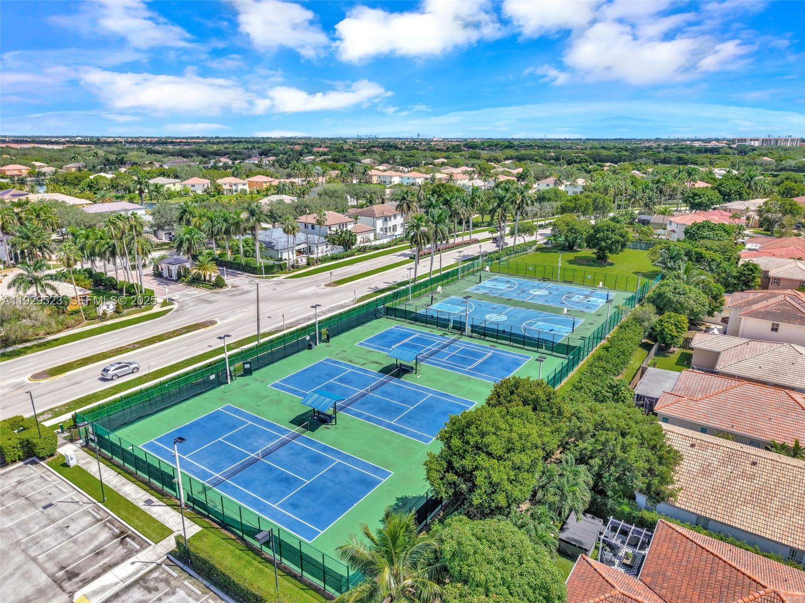 POD 6 AT MONARCH LAKES - Residential Lease