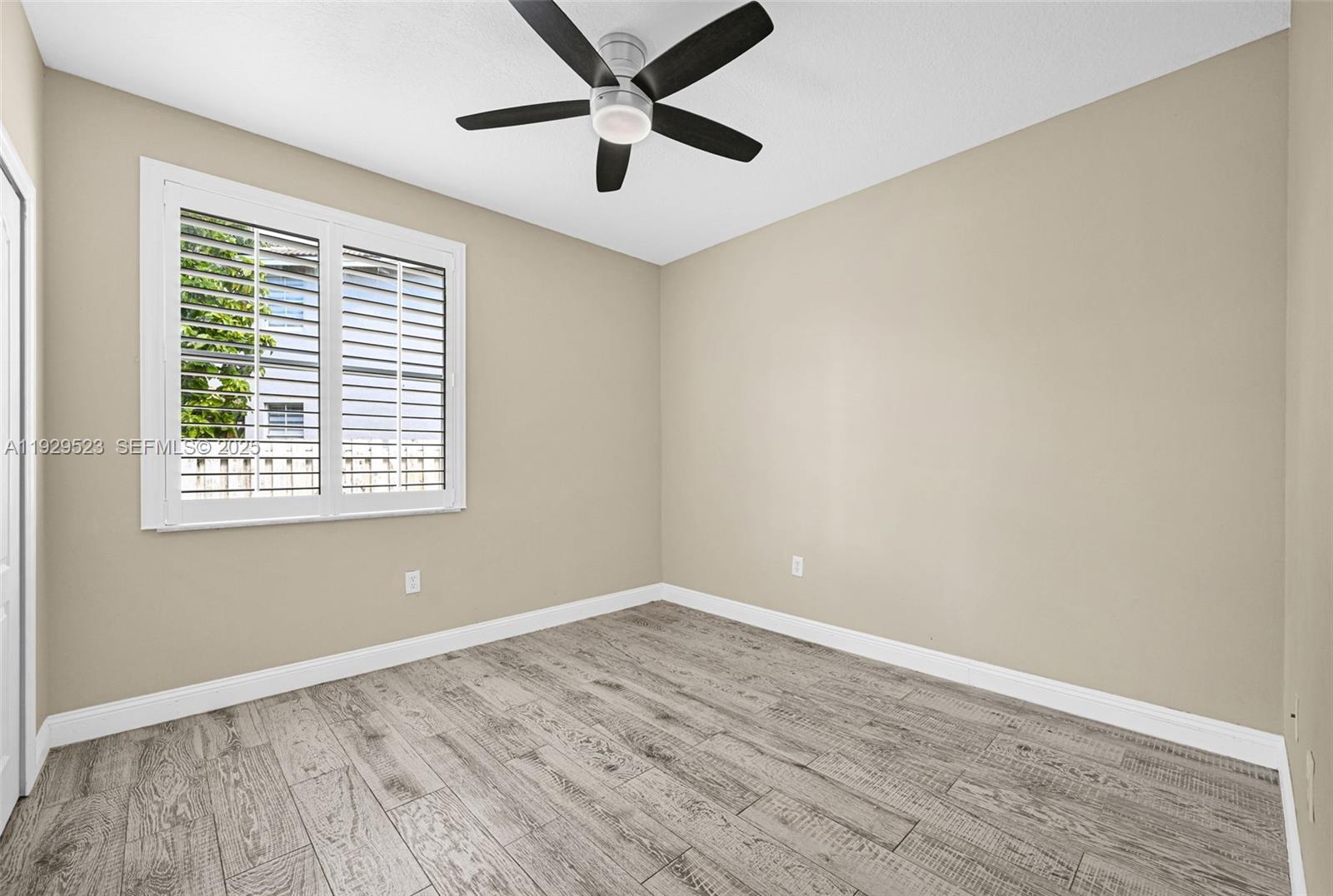 POD 6 AT MONARCH LAKES - Residential Lease