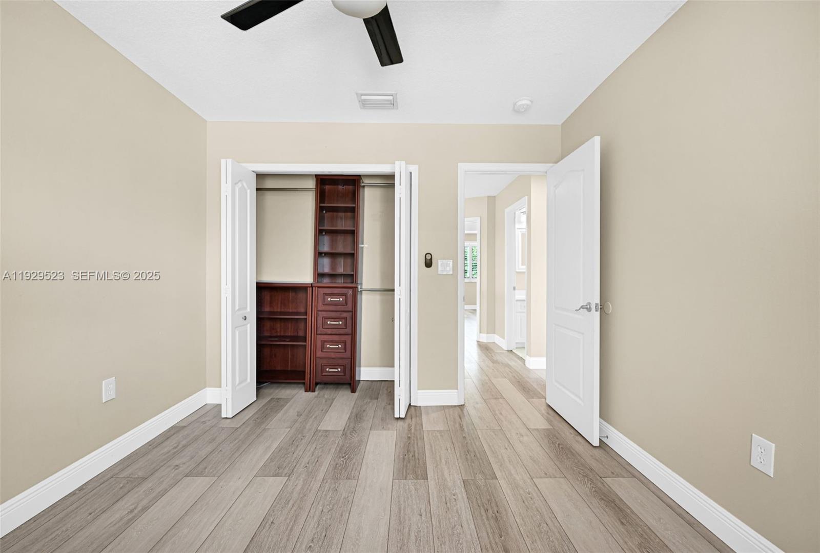 POD 6 AT MONARCH LAKES - Residential Lease