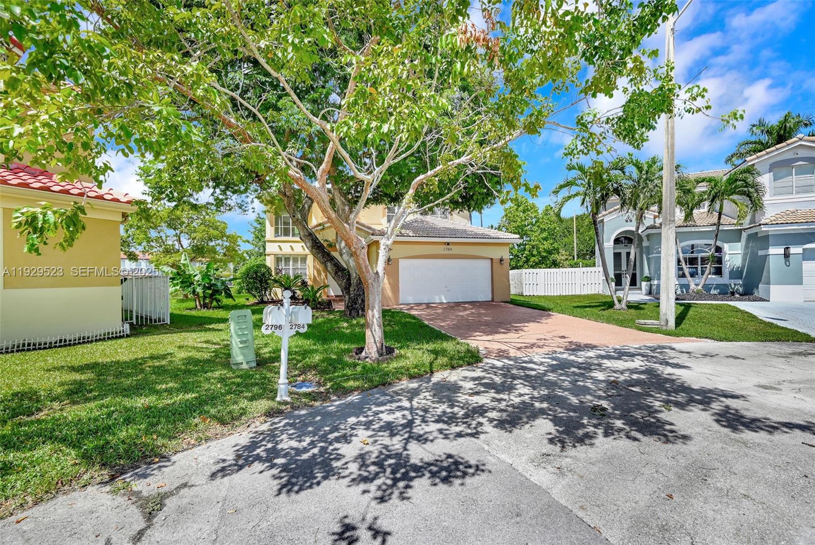 POD 6 AT MONARCH LAKES - Residential Lease