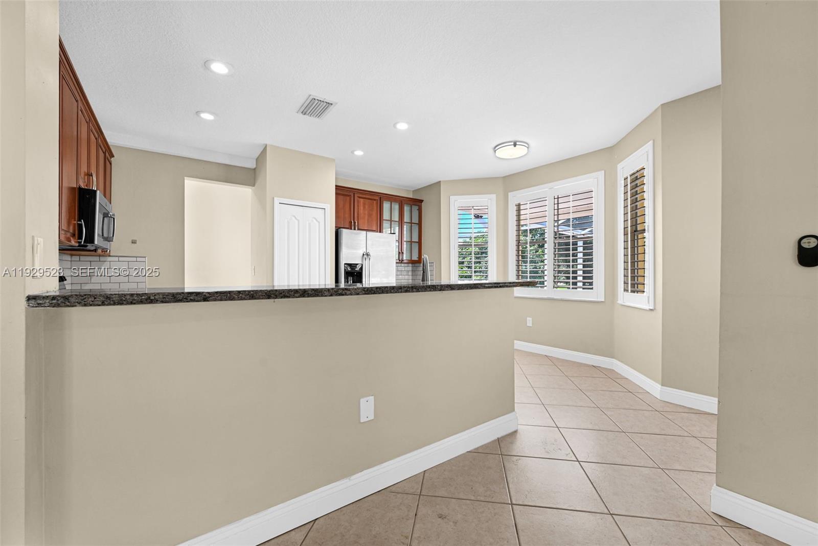 POD 6 AT MONARCH LAKES - Residential Lease