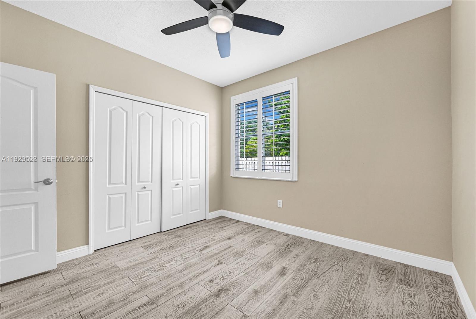 POD 6 AT MONARCH LAKES - Residential Lease