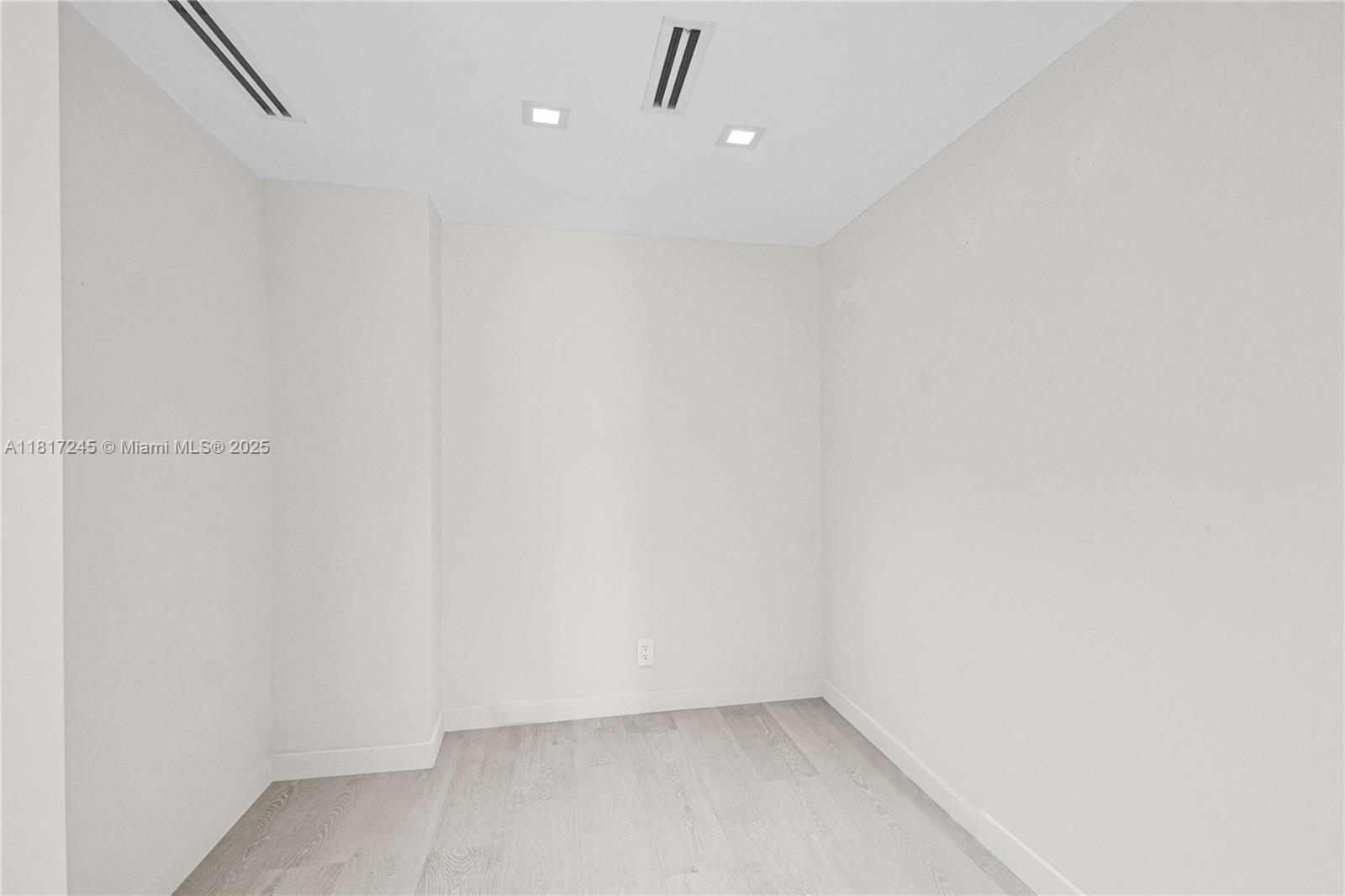 SEACOAST 5700 CONDO - Residential