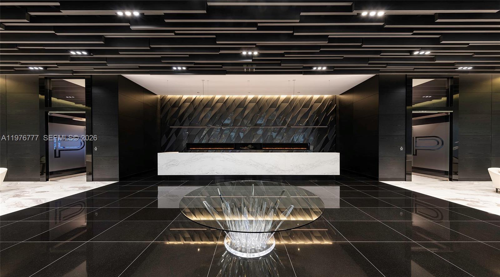 PARAMOUNT MIAMI WORLDCENT - Residential Lease