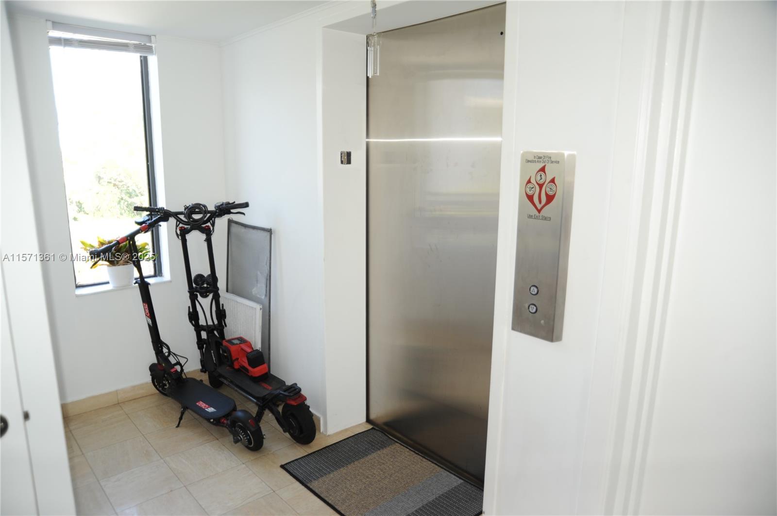 456 Poinciana Dr 1620