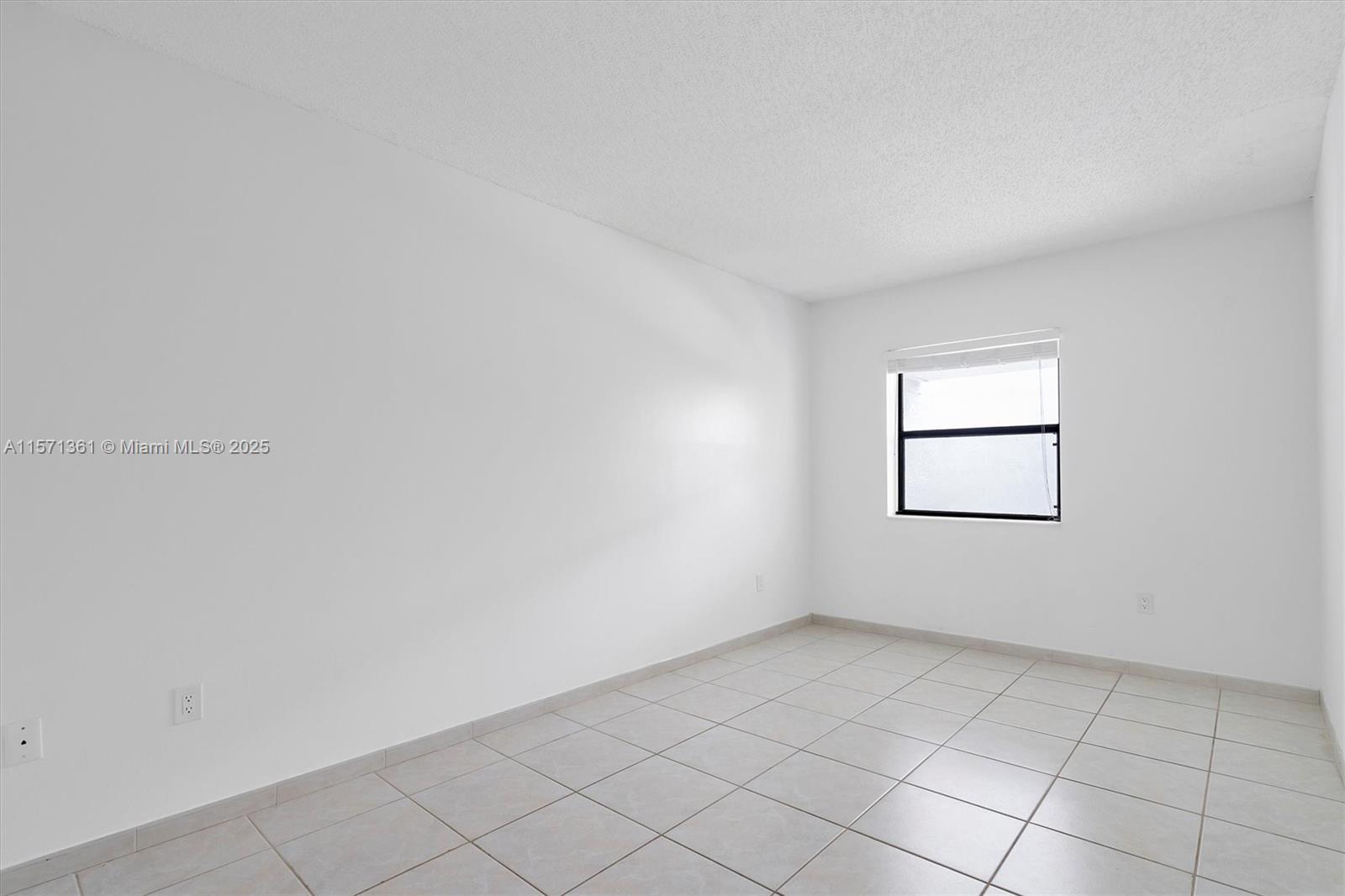 POINCIANA IS YT & RCQ CLU - Residential