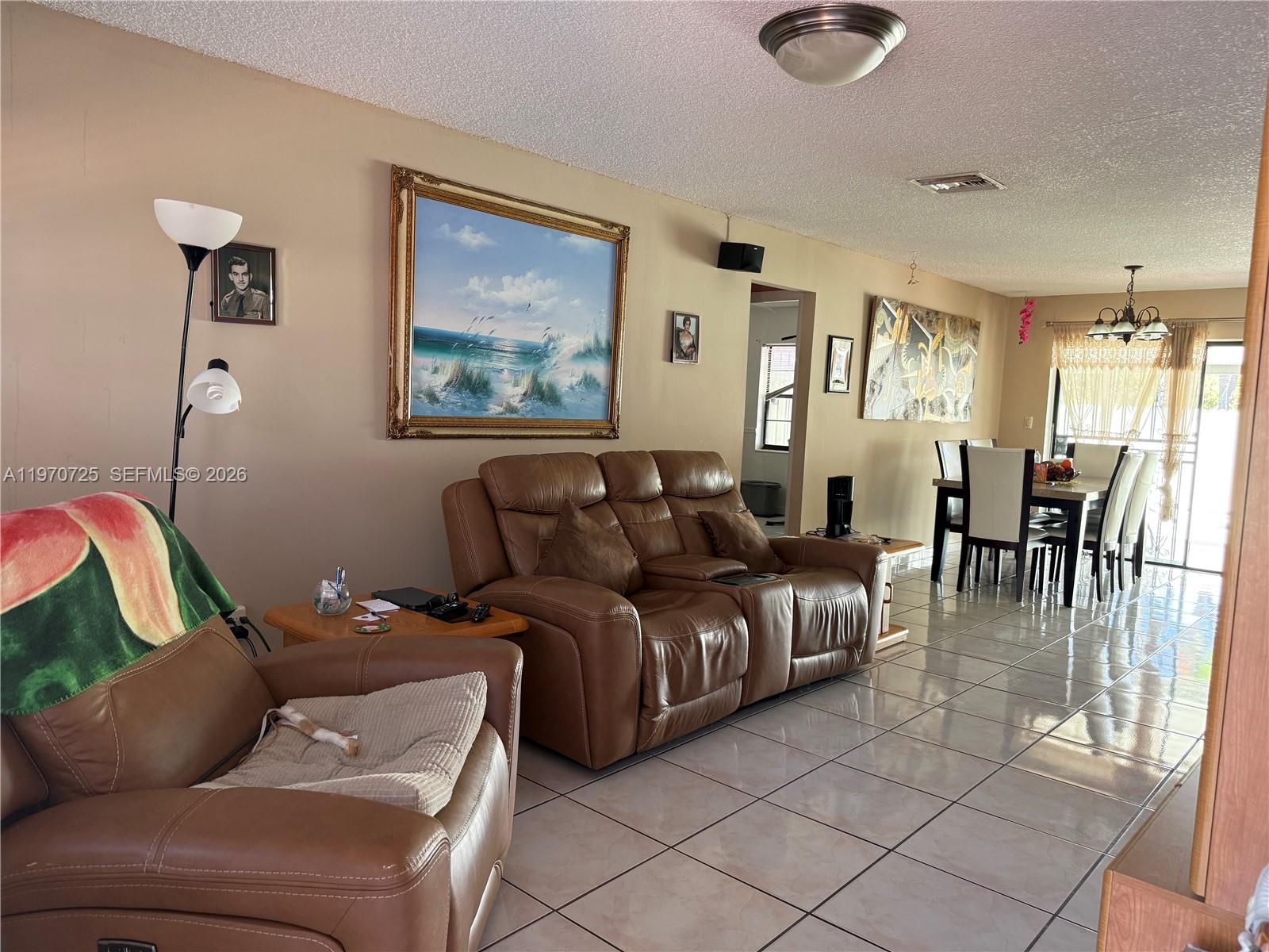 SAN SEBASTIAN TWNHSES - Residential