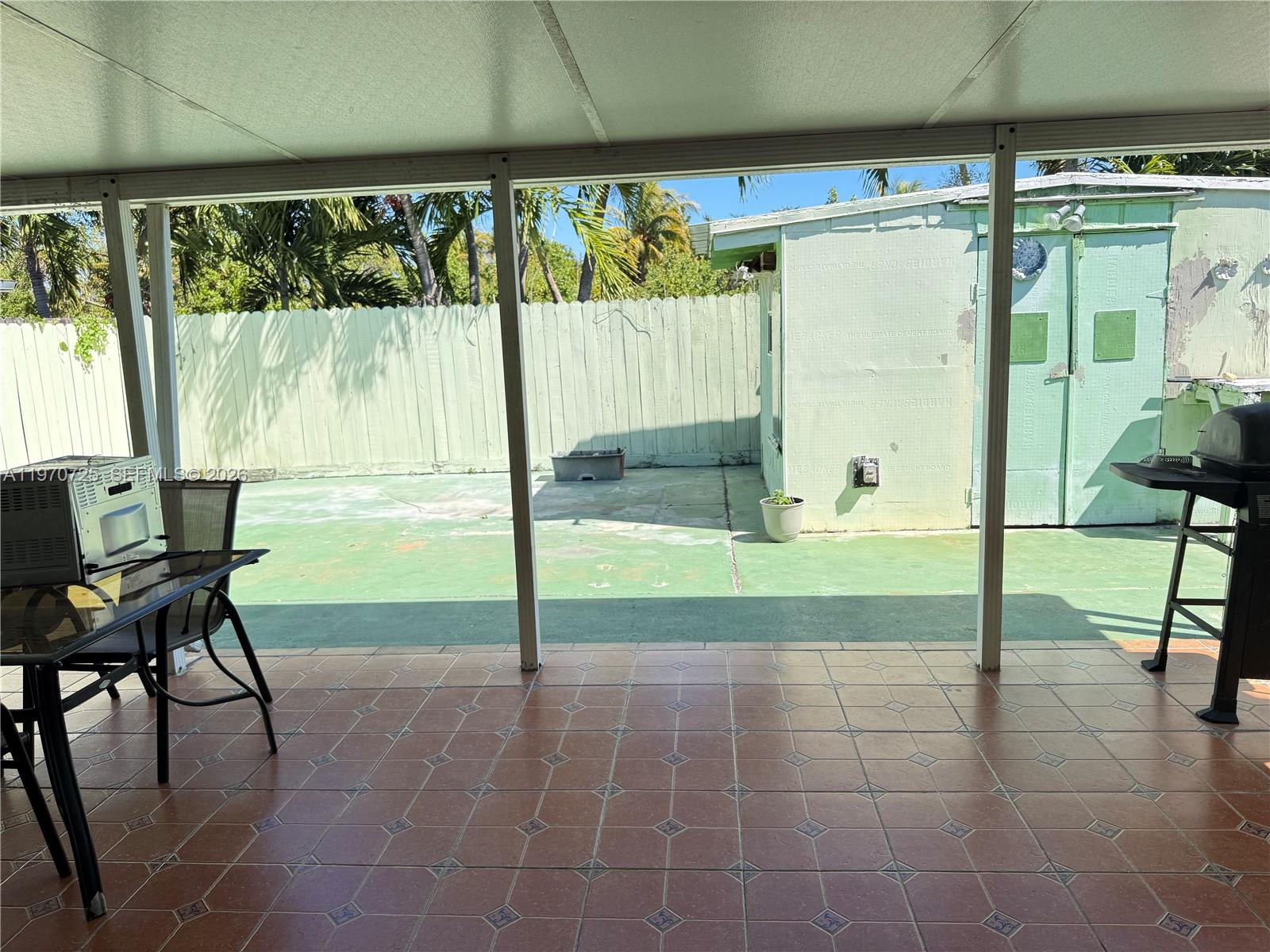 SAN SEBASTIAN TWNHSES - Residential