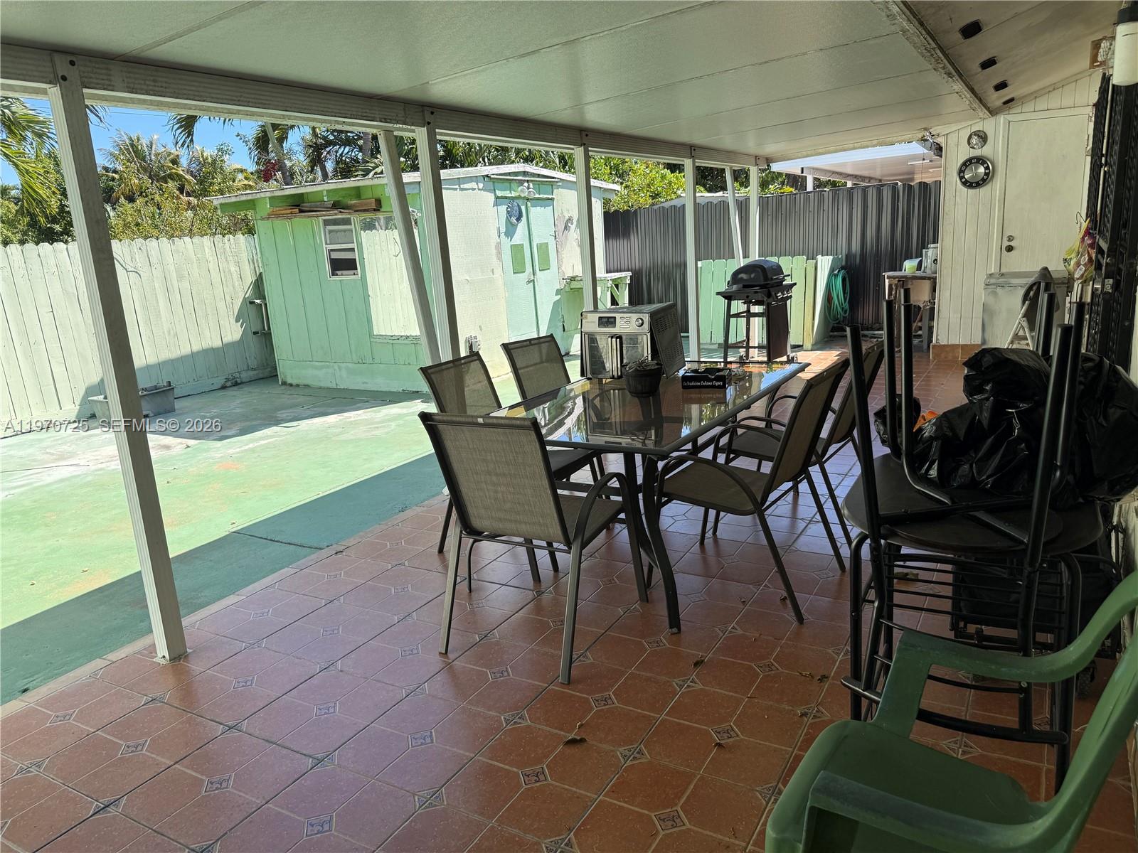 SAN SEBASTIAN TWNHSES - Residential