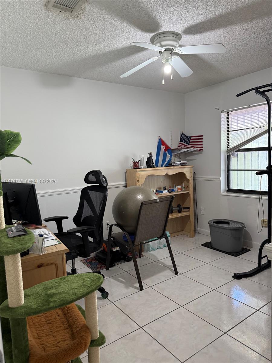 SAN SEBASTIAN TWNHSES - Residential