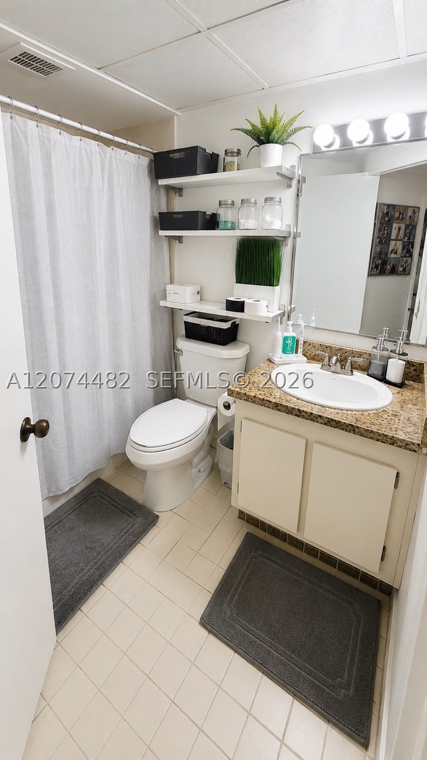 8290 Lake Dr 426