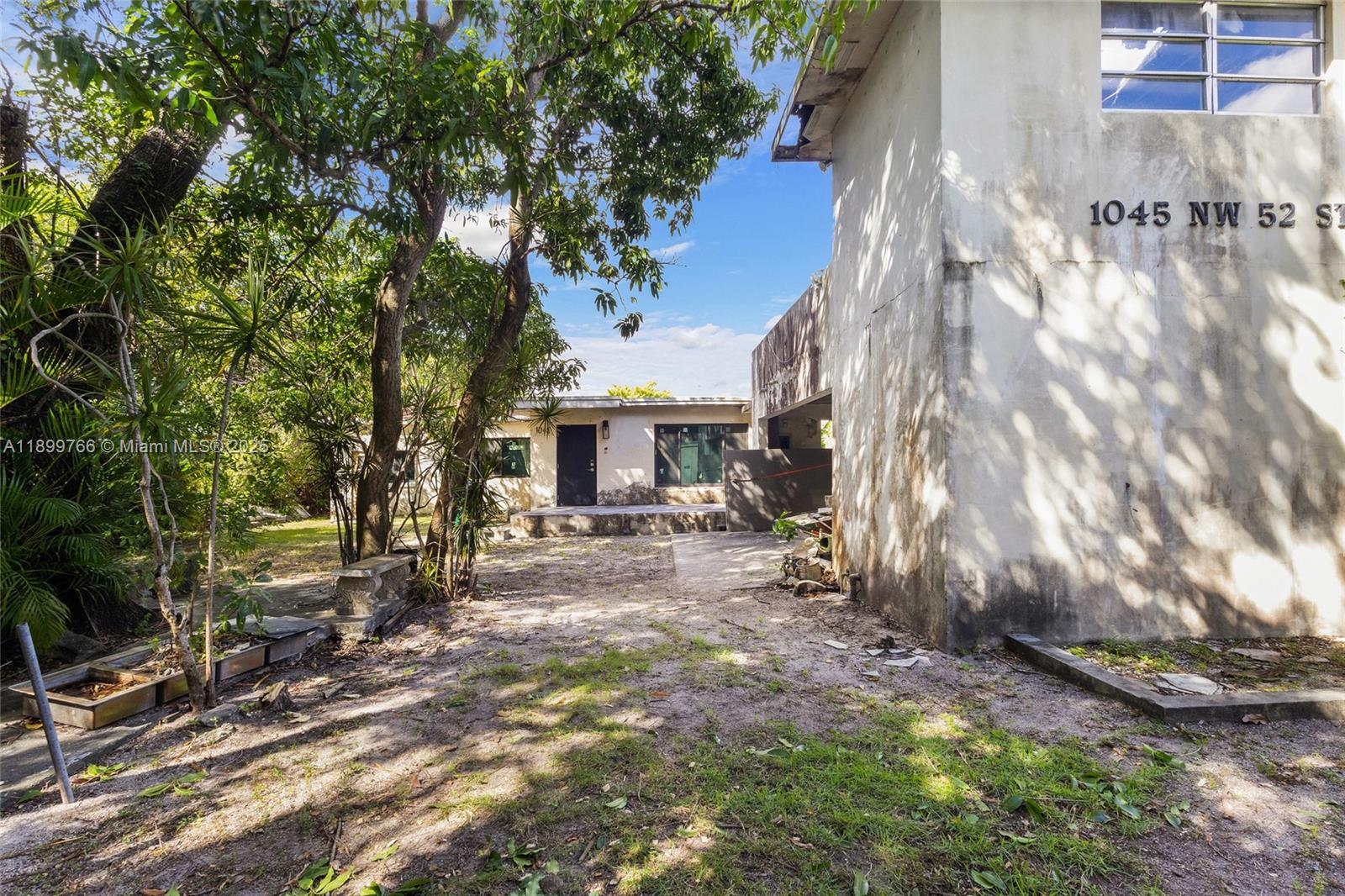 1045 NW 52nd St
