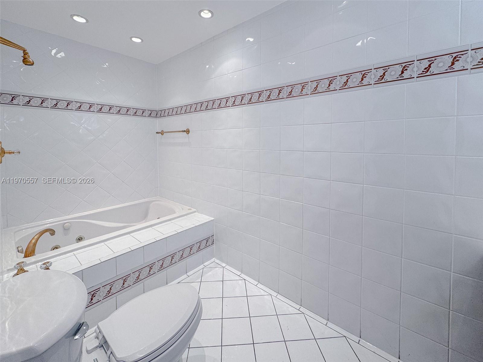 ROYAL PALM HARBOR 1ST ADD - Residential