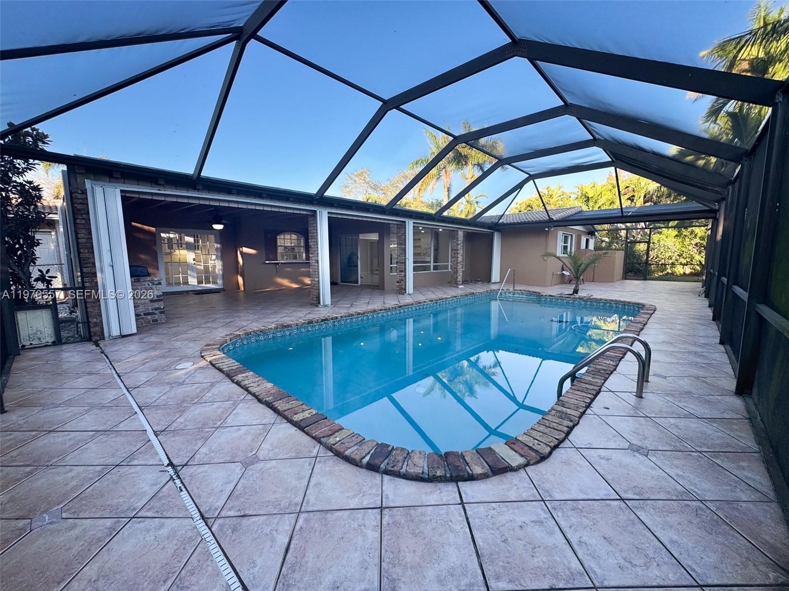 ROYAL PALM HARBOR 1ST ADD - Residential