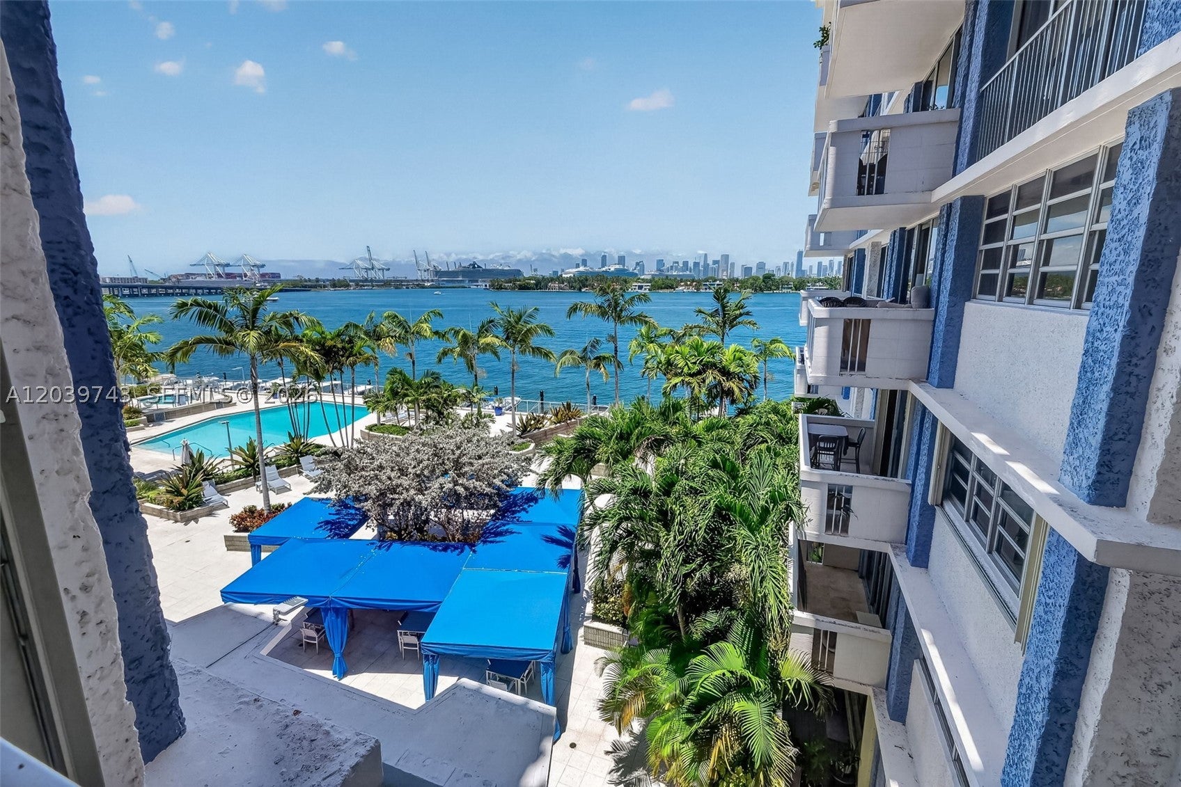 800 West Ave 533
