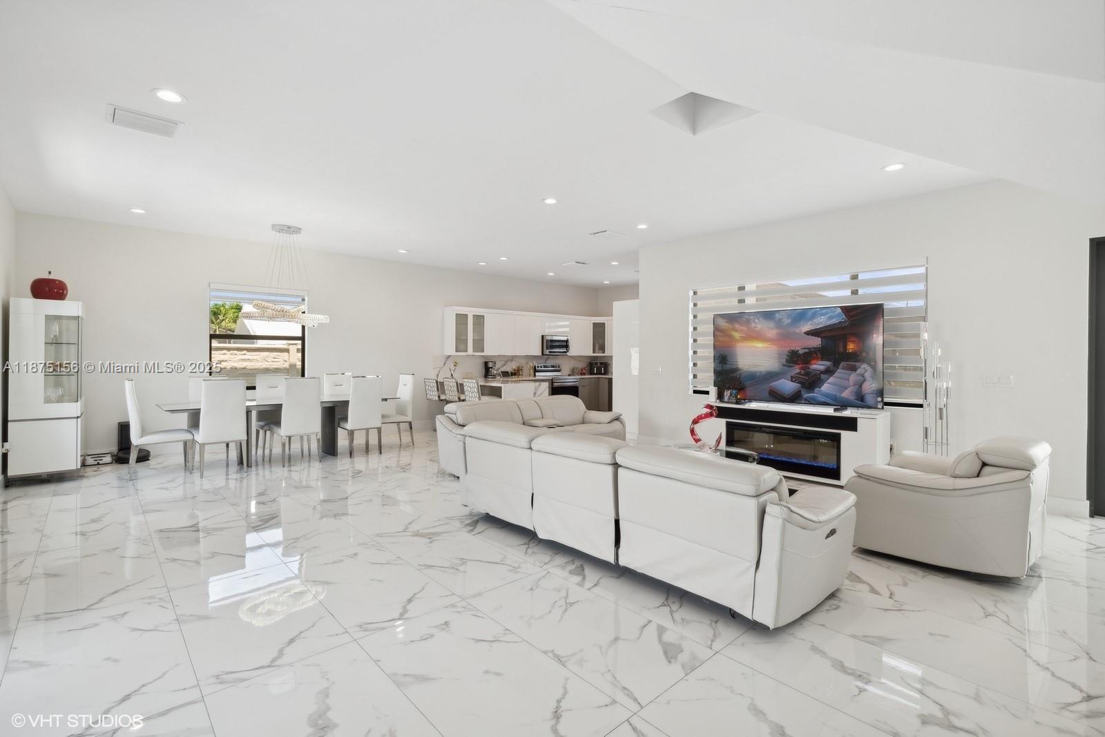 MIA ESTATES - Residential