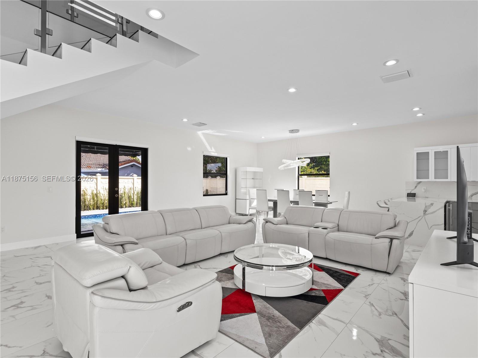 MIA ESTATES - Residential