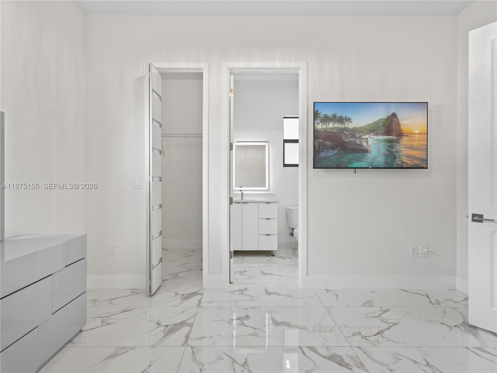 MIA ESTATES - Residential