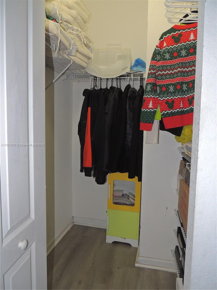 PORTOFINO POINTE - Residential