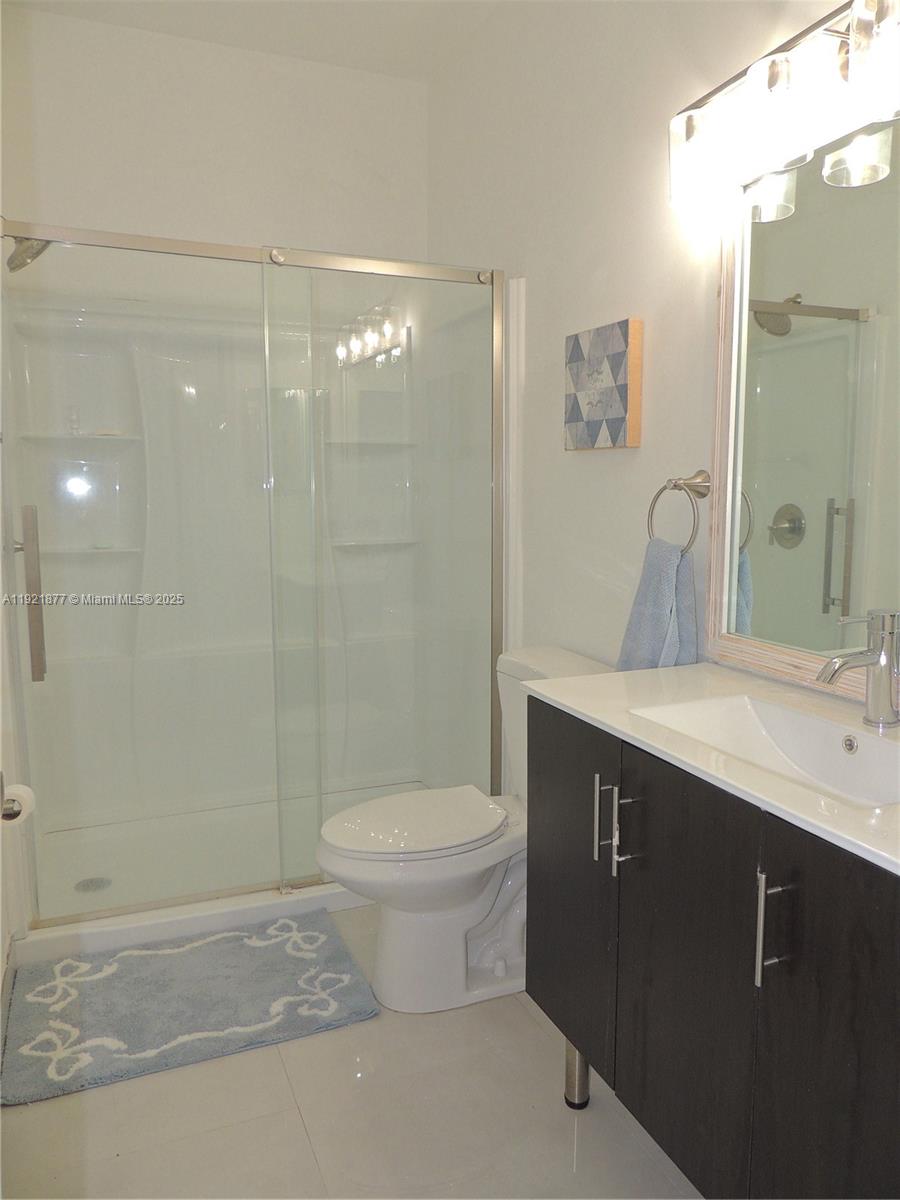 PORTOFINO POINTE - Residential