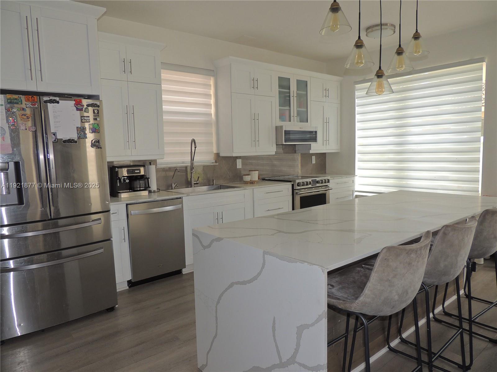 PORTOFINO POINTE - Residential