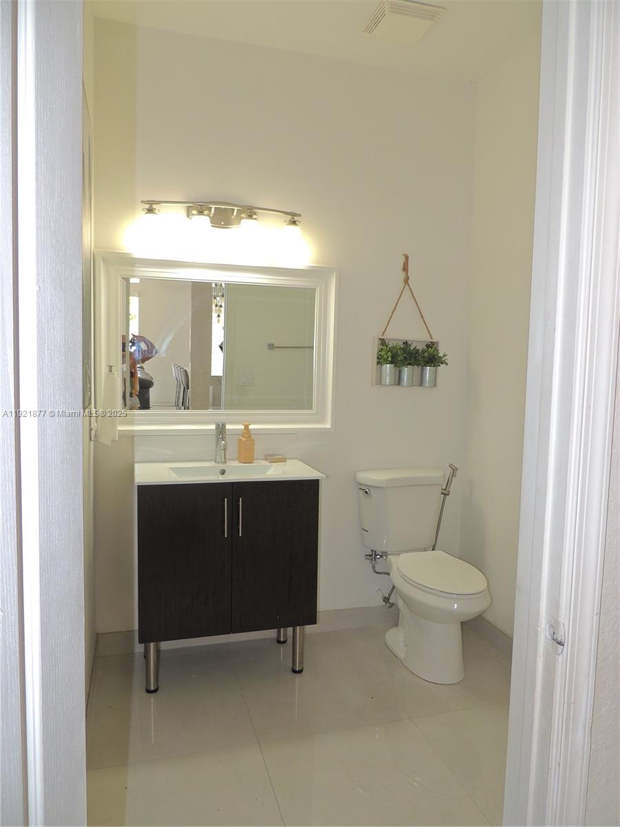 PORTOFINO POINTE - Residential