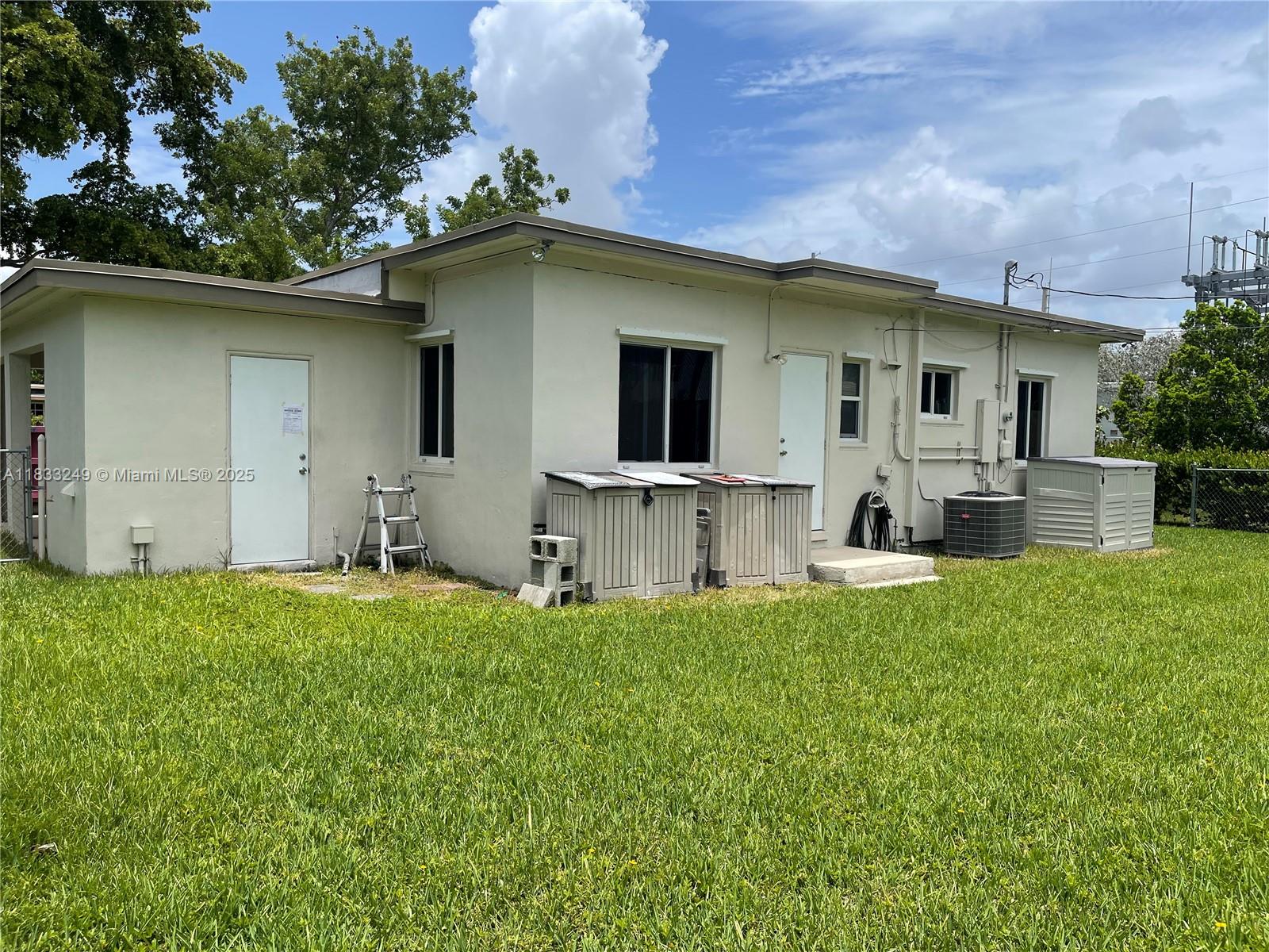 6250 SW 16th Ter
