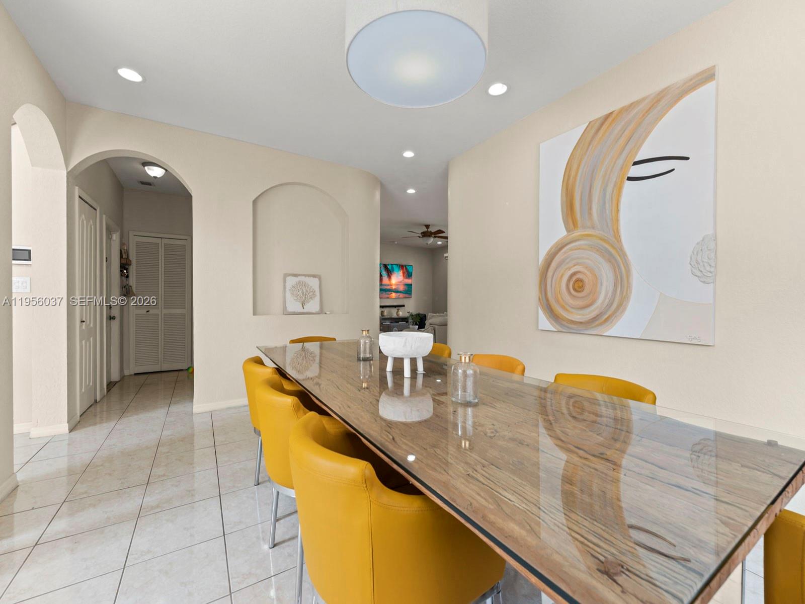 A B AT TAMIAMI TRAIL PHAS - Residential