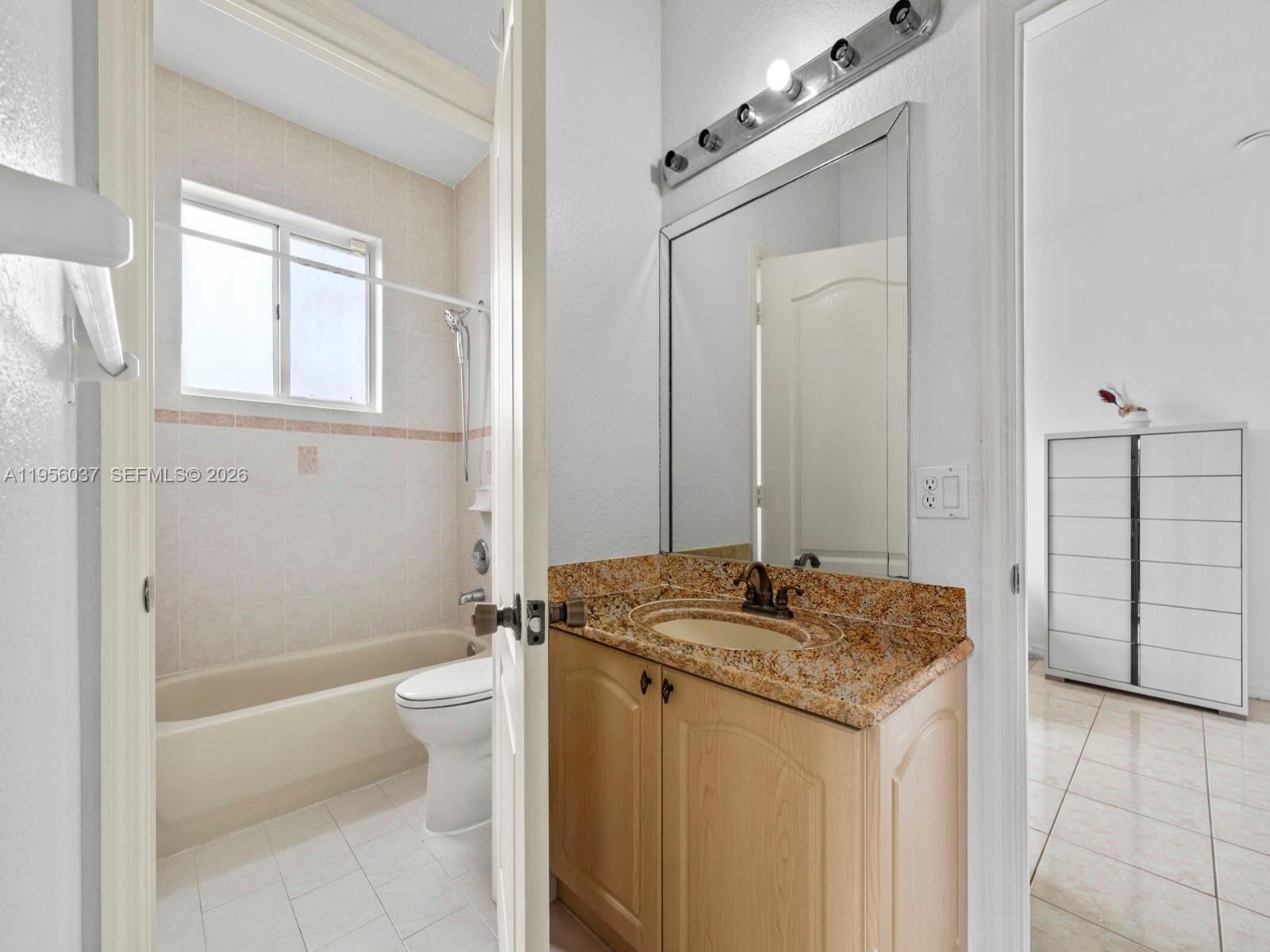 A B AT TAMIAMI TRAIL PHAS - Residential