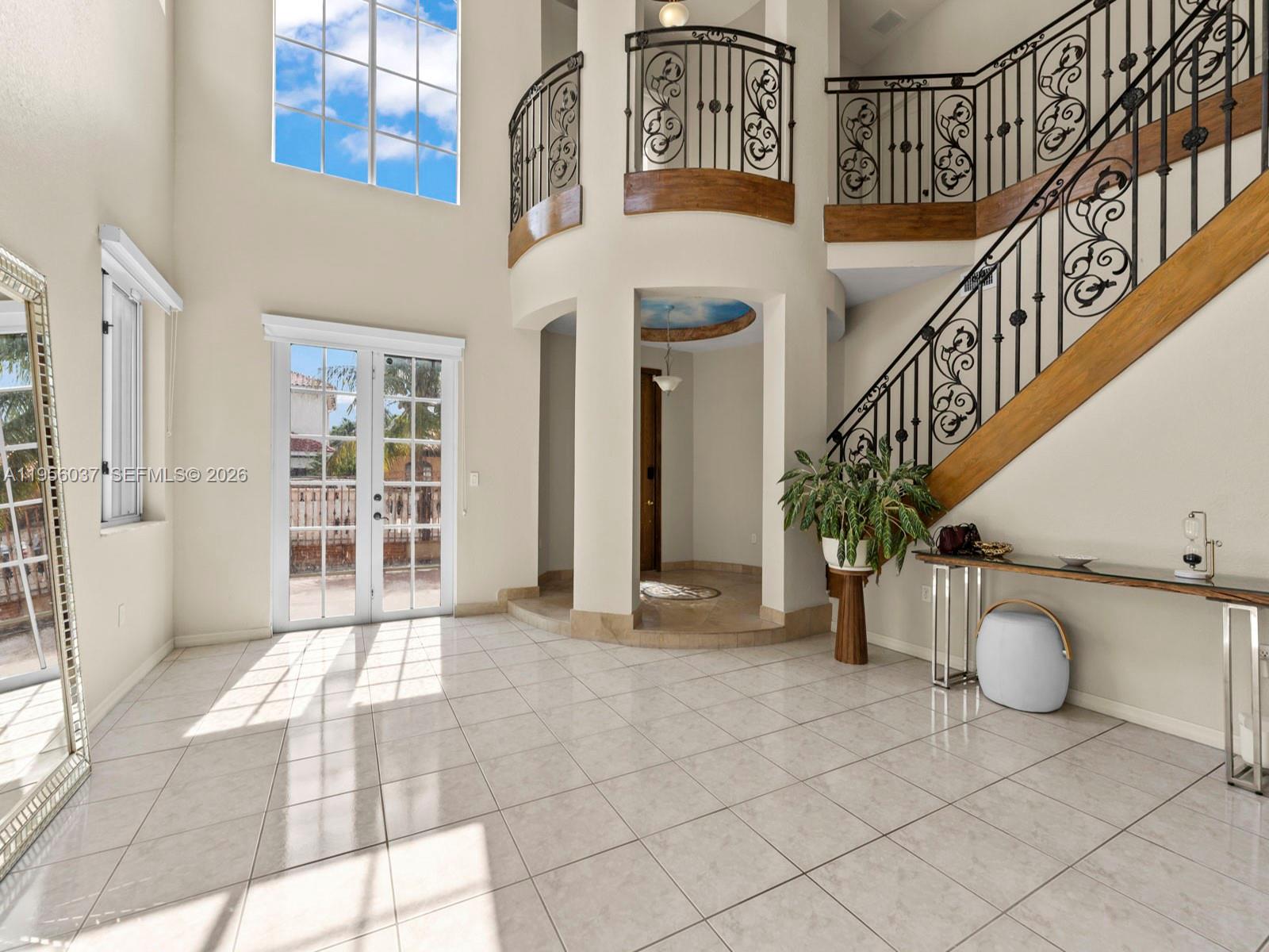 A B AT TAMIAMI TRAIL PHAS - Residential