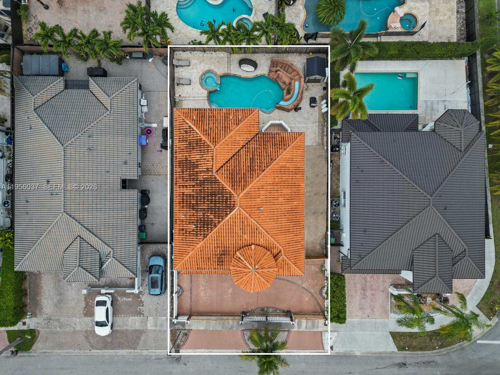 A B AT TAMIAMI TRAIL PHAS - Residential