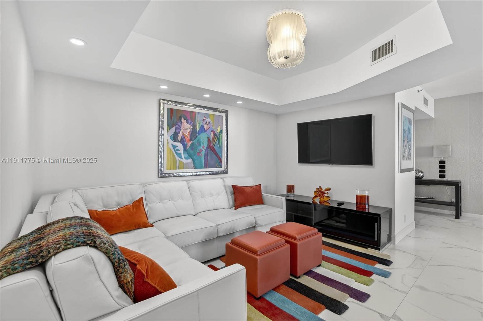 HAMPTONS WEST CONDO - Residential