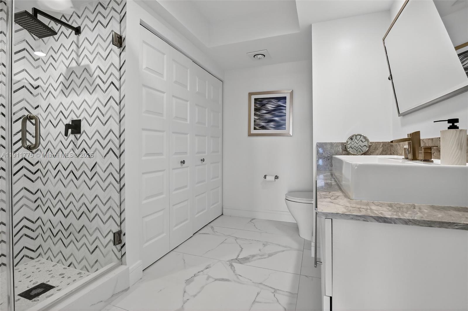 HAMPTONS WEST CONDO - Residential