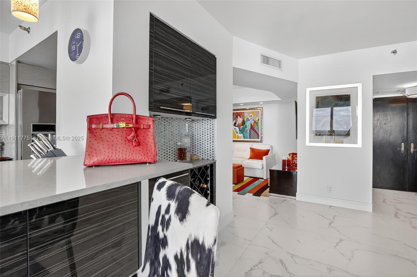 HAMPTONS WEST CONDO - Residential