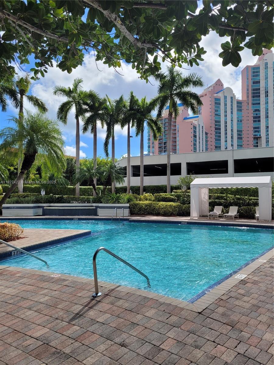 PARC CENTRAL AVENTURA EAS - Residential