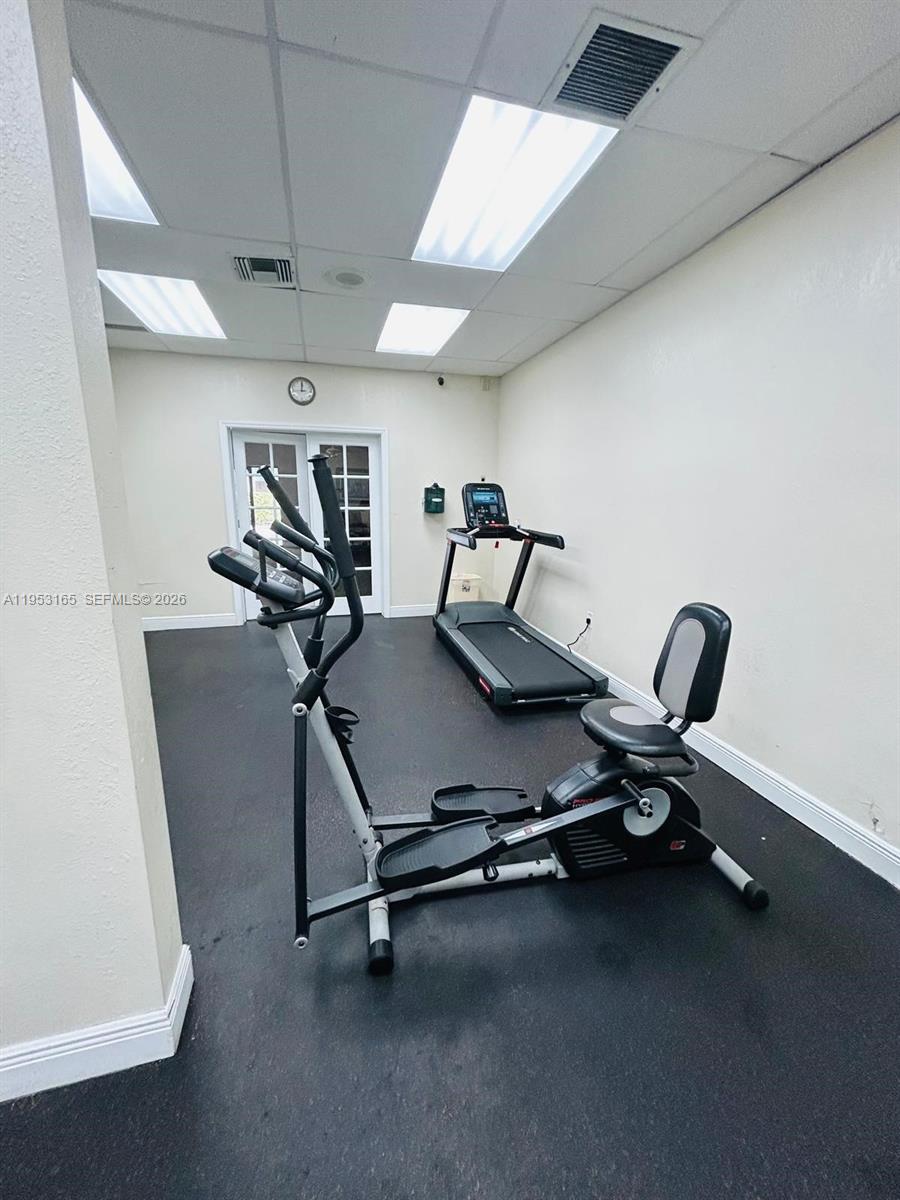 SANDS POINT CONDOMINIUM I - Residential