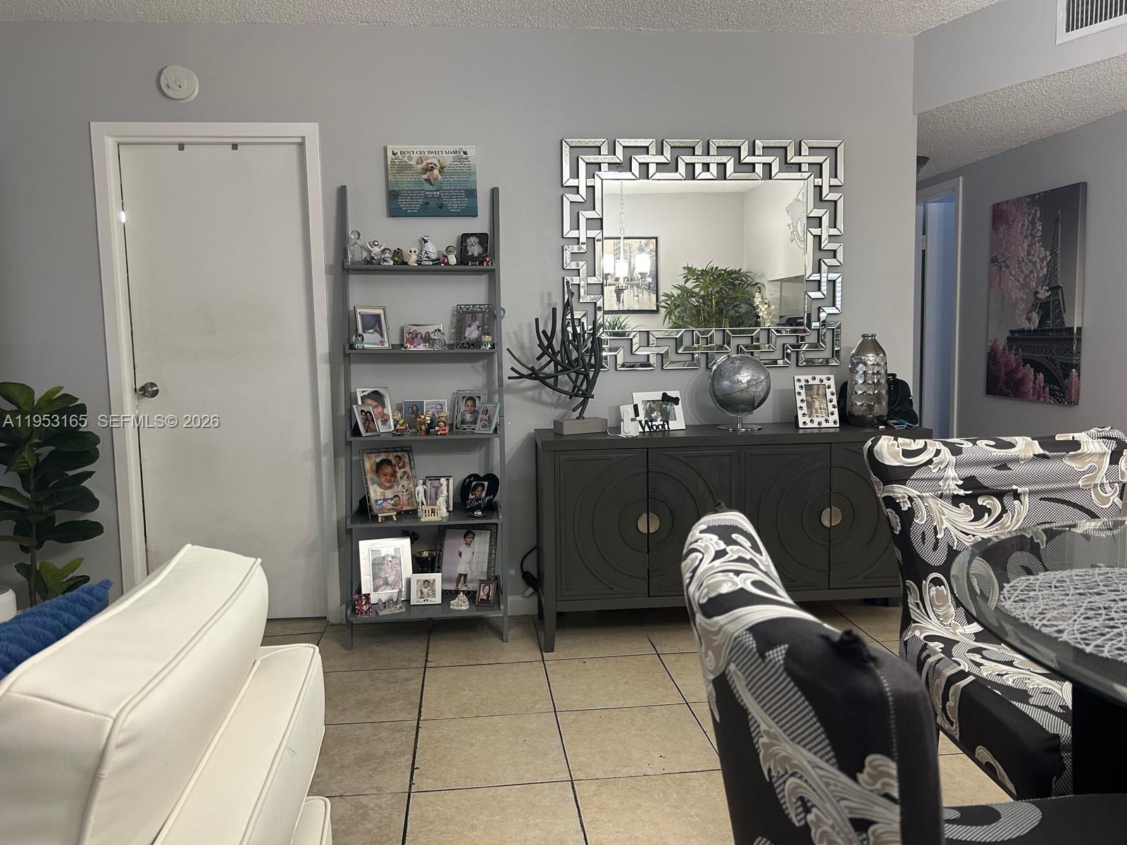 SANDS POINT CONDOMINIUM I - Residential