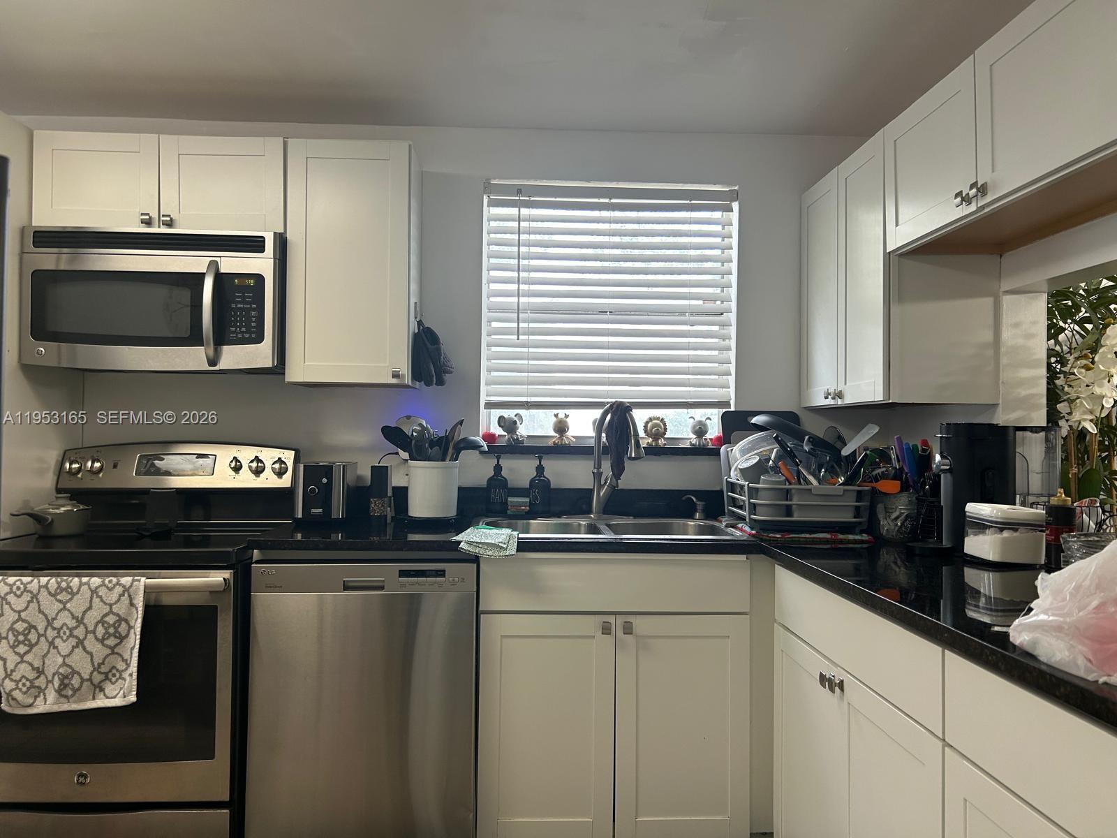 SANDS POINT CONDOMINIUM I - Residential