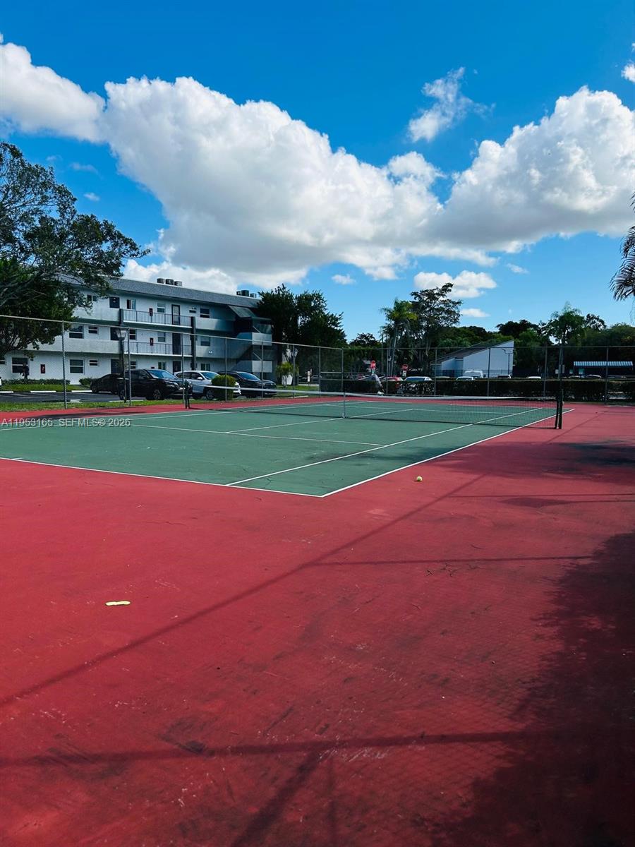 SANDS POINT CONDOMINIUM I - Residential