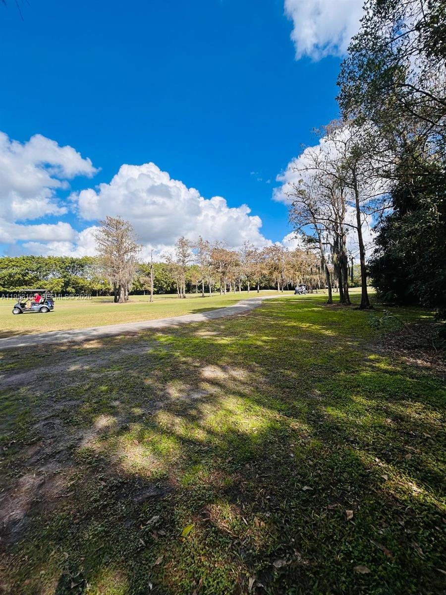 SANDS POINT CONDOMINIUM I - Residential