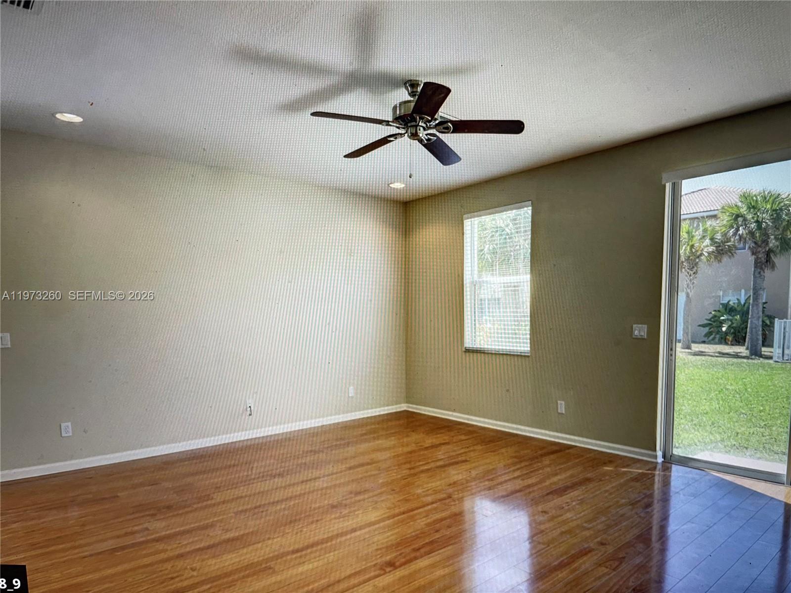 VIZCAYA FALLS PLAT 3 - Residential