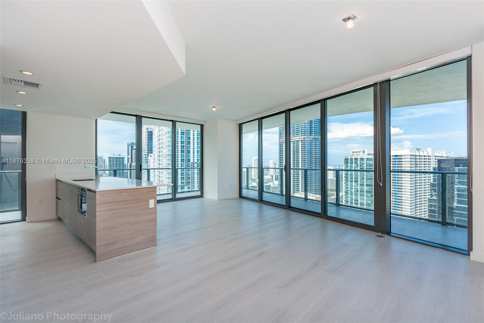 Sophisticated 2-Bedroom + Den, 2-Bath Residence at DUA Brickell. This corner unit offers breathtaking North-East views and a wraparound balcony. Featuring top-of-the-line Subzero and Bosch stainless steel appliances, sleek porcelain floors, and custom closets. As a resident of DUA Brickell, enjoy exclusive access to world-class hotel amenities and more.